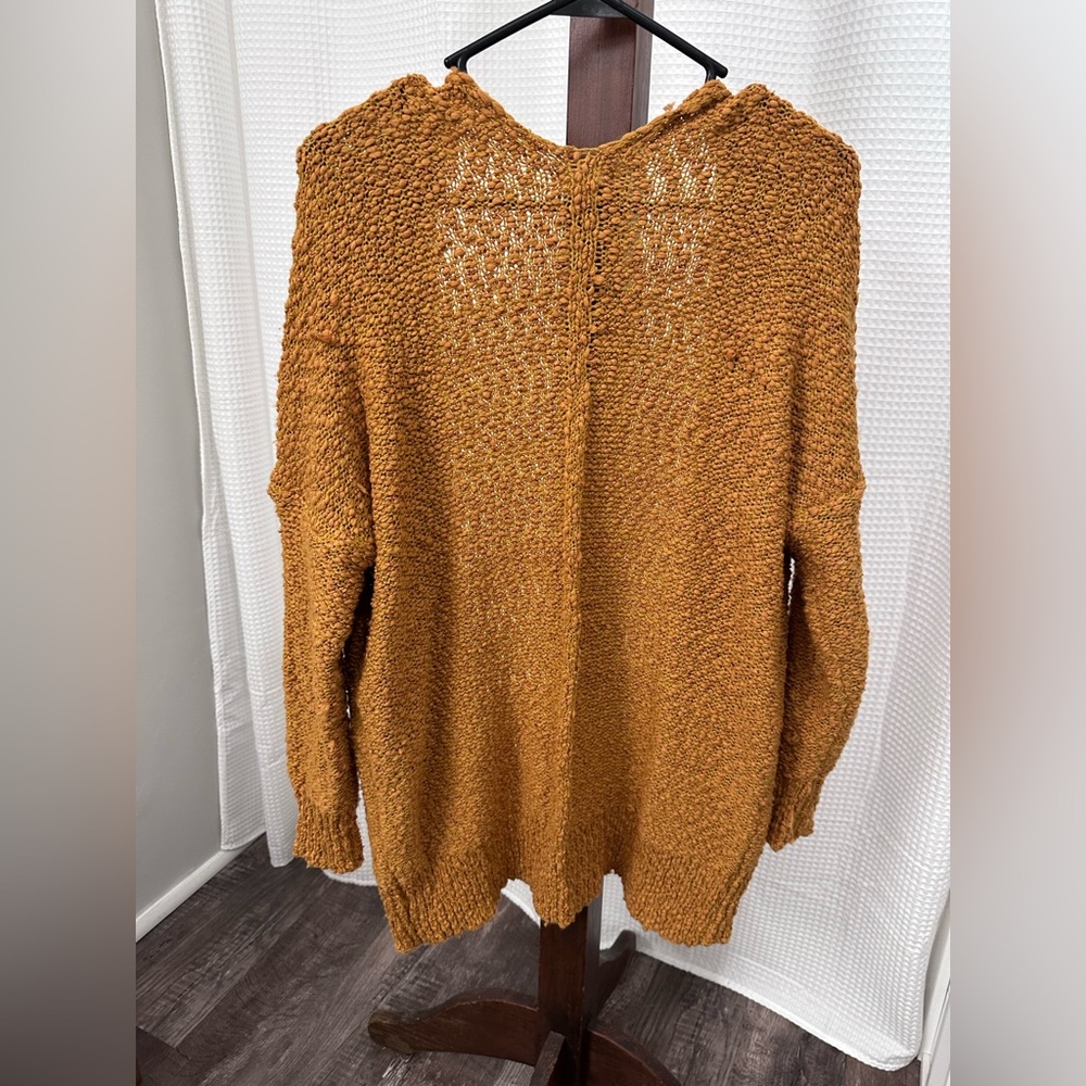 Cardigan - Picture 2 of 3